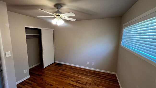 Building Photo - Available Now!! 3-bedroom, 2 bath home on a corner lot near Hamblen Elementary School