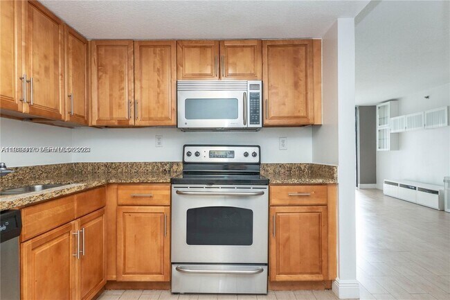 Building Photo - 3300 NE 192 St