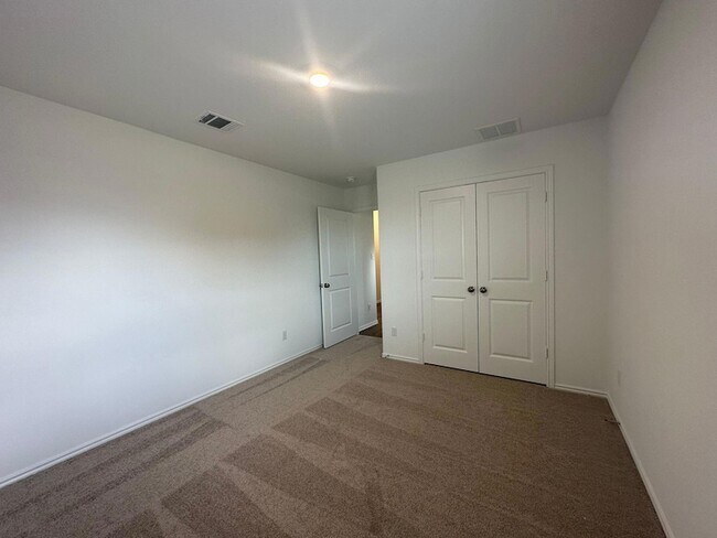 Building Photo - 1544 Marley