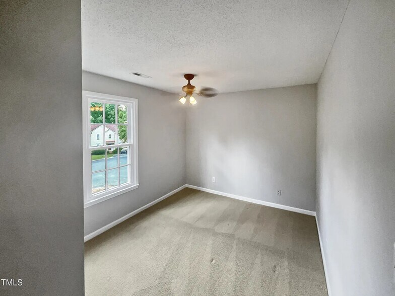 Bedroom 2 - 4013 Ellisfield Dr