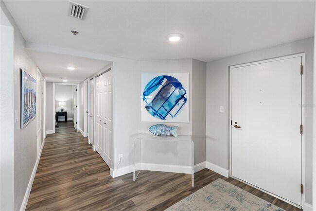 Building Photo - 97 Sunset Dr