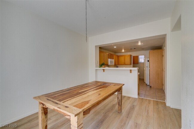Building Photo - 10220 Delray Beach Ave