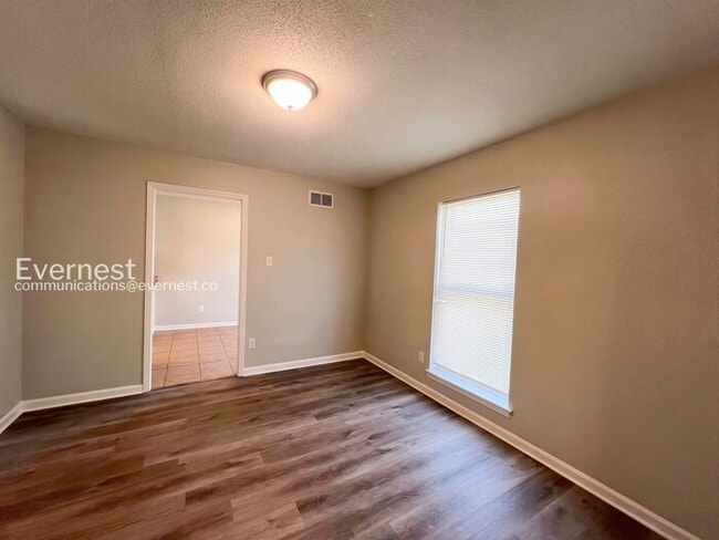 Building Photo - 4257 Renners Rd