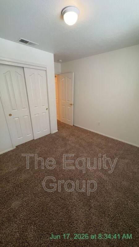 Building Photo - 1827 E Cambridge Ct