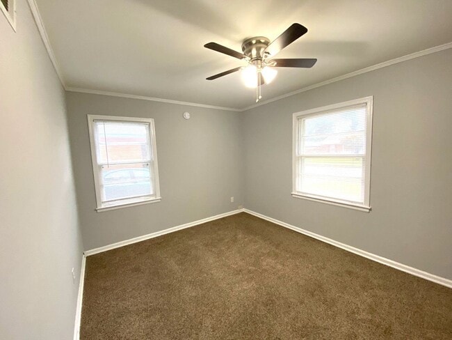 Building Photo - 4224 Philsdale Ave