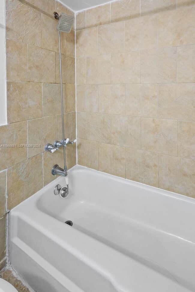 Building Photo - 1800 Sans Souci Blvd