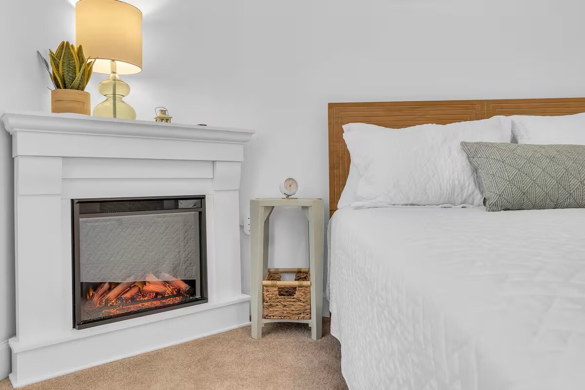 Building Photo - 1023 Sycamore Green Pl