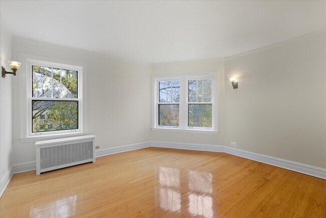 Building Photo - 1507 Dobson St