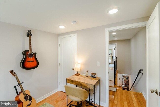 Building Photo - 811 N Bucknell St