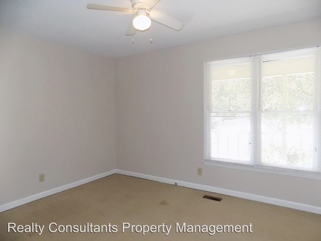 Building Photo - 3 br, 1.5 bath House - 4300 Holland Road