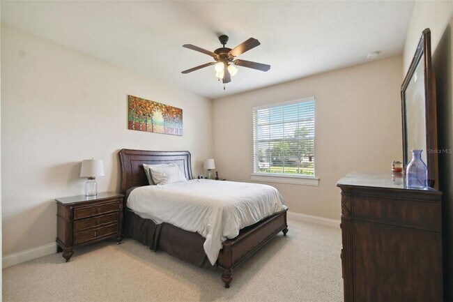 Building Photo - 6841 Bushnell Dr