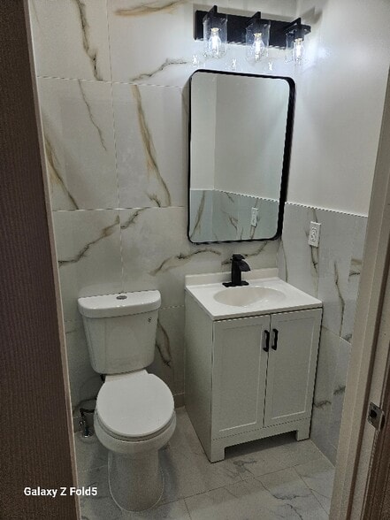 Building Photo - 0 Huntington Terrace