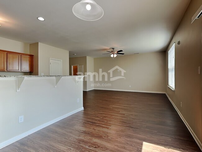 Building Photo - 105 Habersham Ct