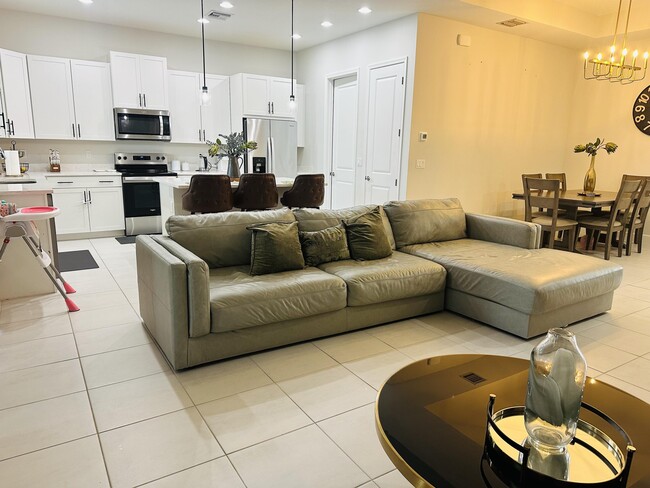 Building Photo - 5461 Pecan Dr