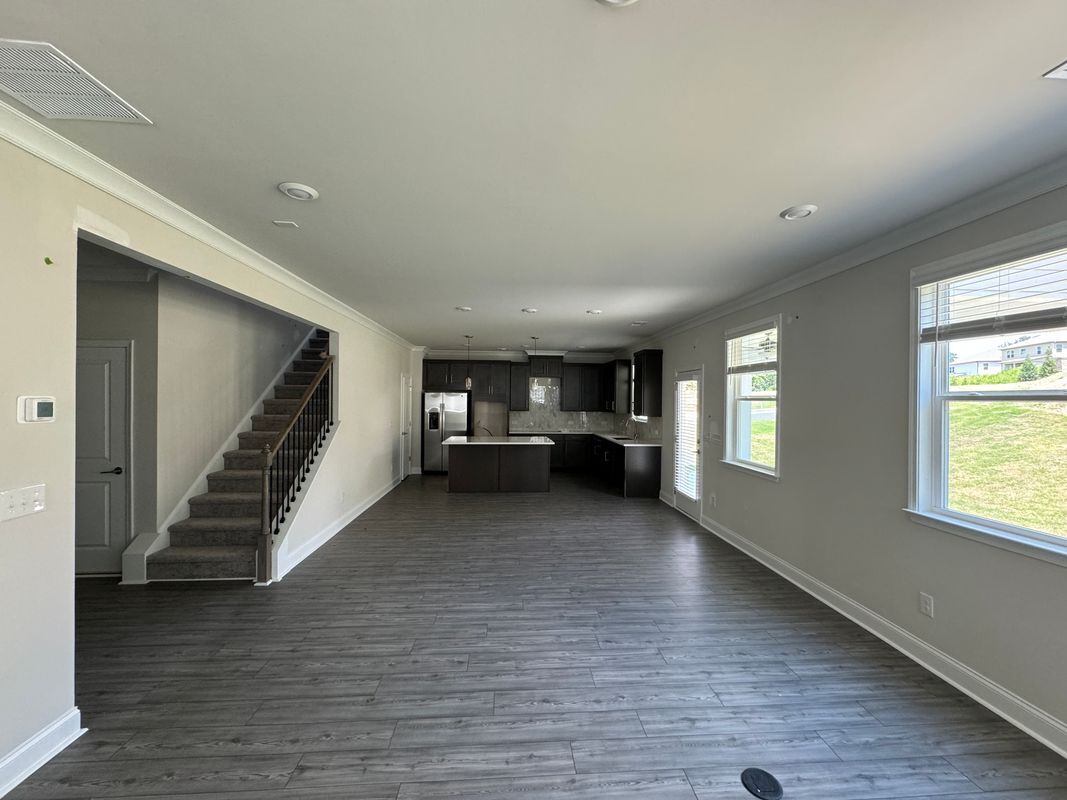 Building Photo - 850 Elderberry Ct