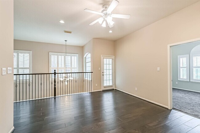 Building Photo - 5453 Fairdale Ln