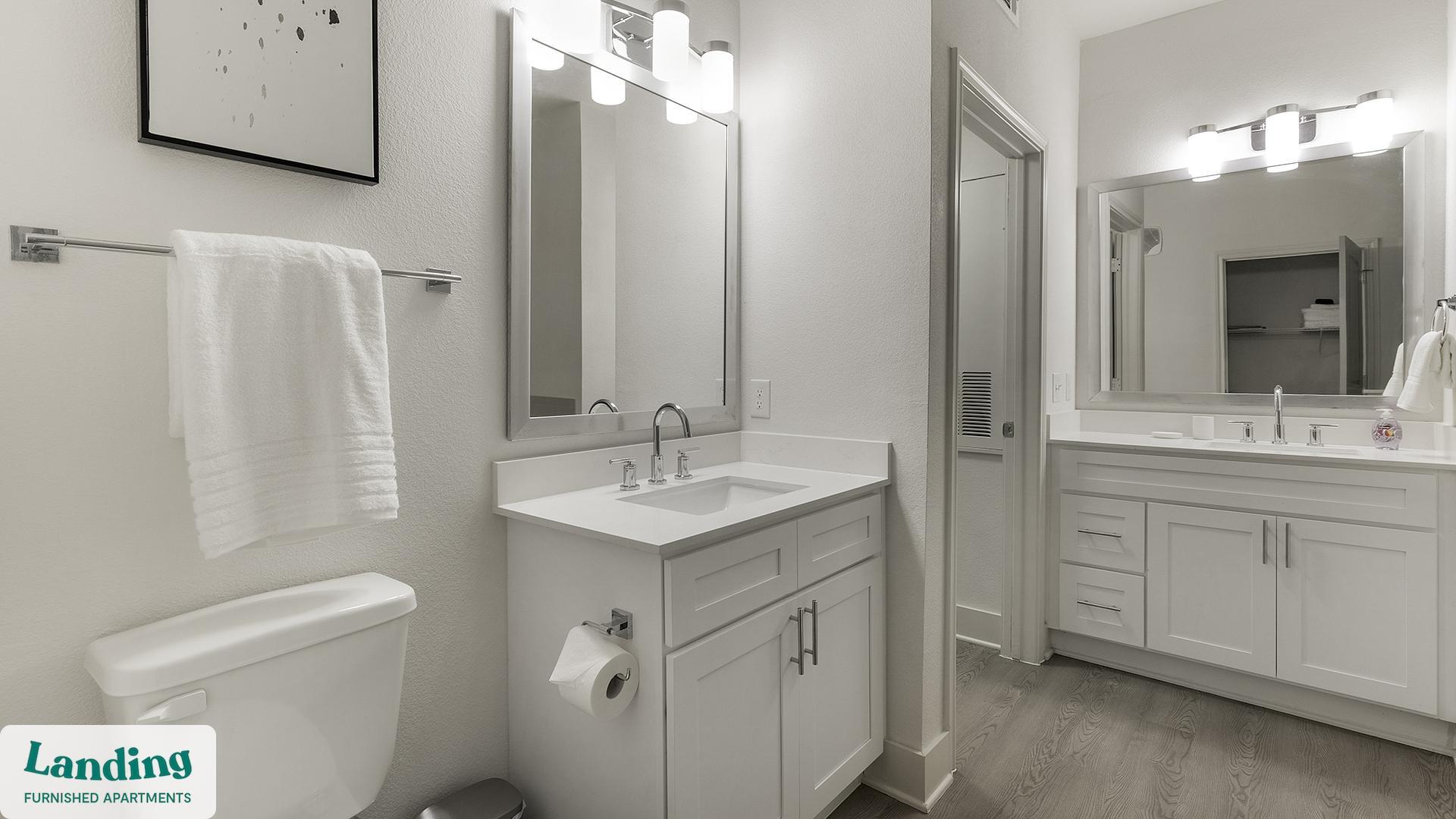 Building Photo - 15777 Quorum Dr