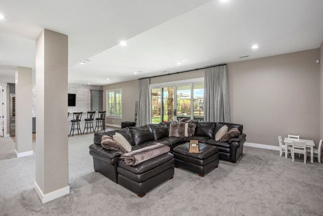 Building Photo - Stunning Custom Home in Harmony Club – Timnath, CO