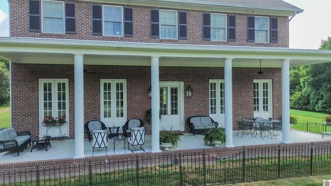 Building Photo - 2500 Biggs Rd