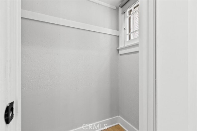 Building Photo - 408 W Dryden St