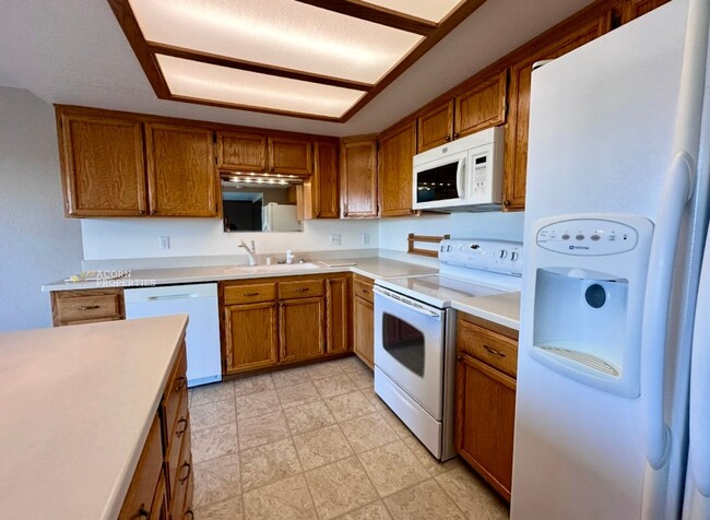 Building Photo - 31080 State Rte 20