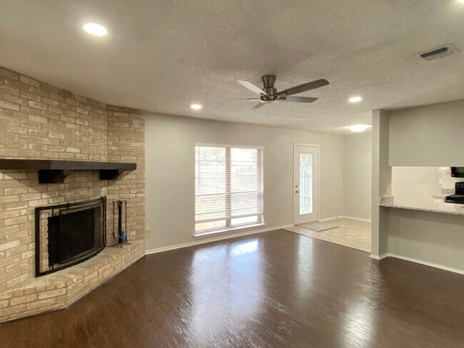 Building Photo - 7146 Spring Grove Dr