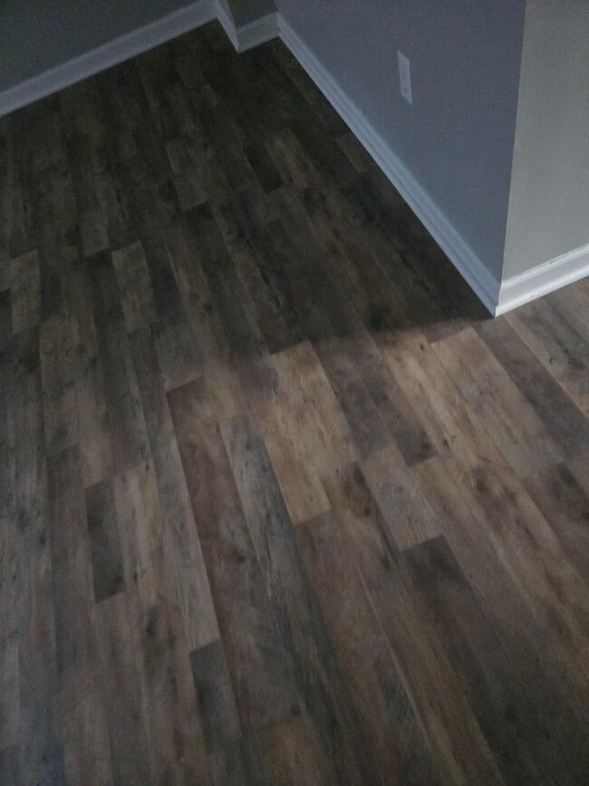 Building Photo - Spacious 2-Bedroom Townhome – End Unit with Private Deck & Garage