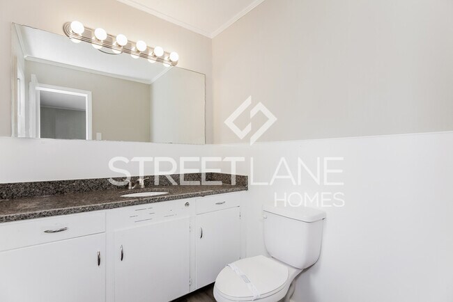 Building Photo - Charming 3 Bedroom in Stanley!