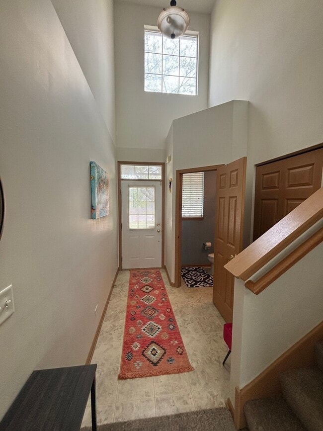 Building Photo - 1523 Grand Dr