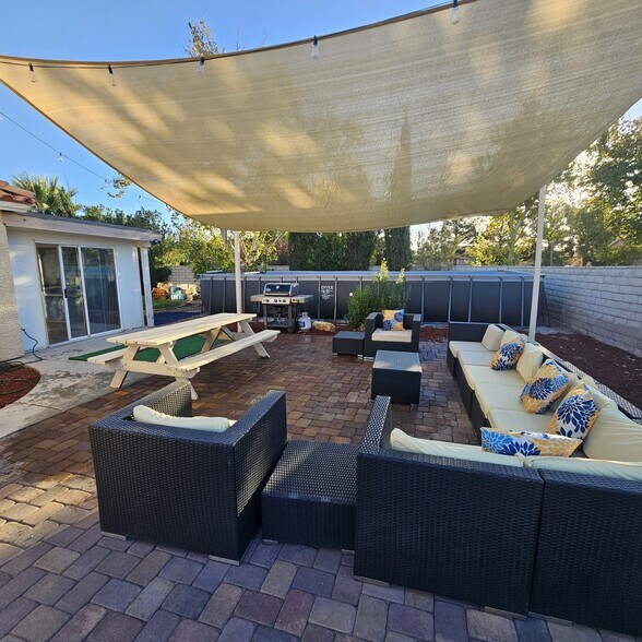 Building Photo - 5620 Indian Ridge Dr