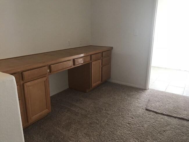 Building Photo - Ready Now! Cul-De-Sac Murrieta Beauty!!