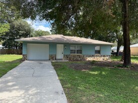 Building Photo - 9 Hemlock Circle Ter