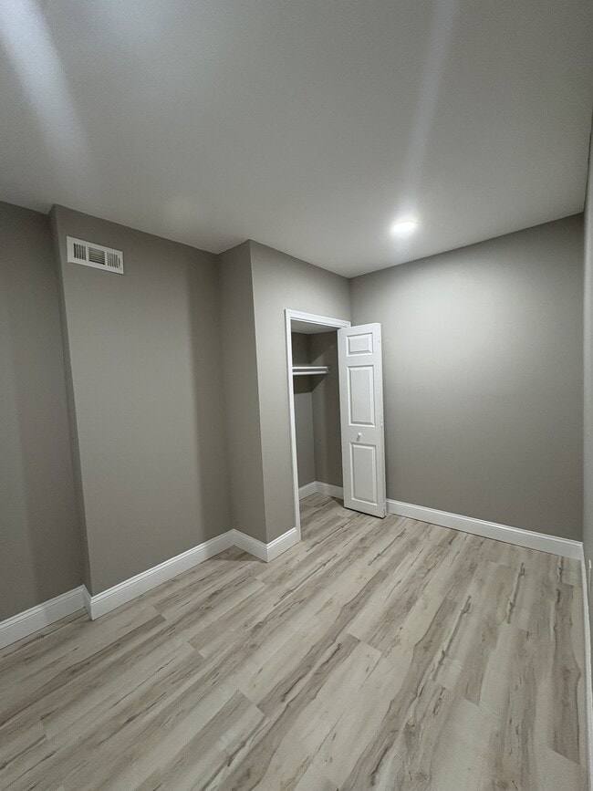 Building Photo - 2229 N Hancock St