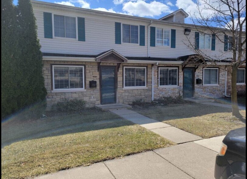 Building Photo - 16507 Terrace Village Dr