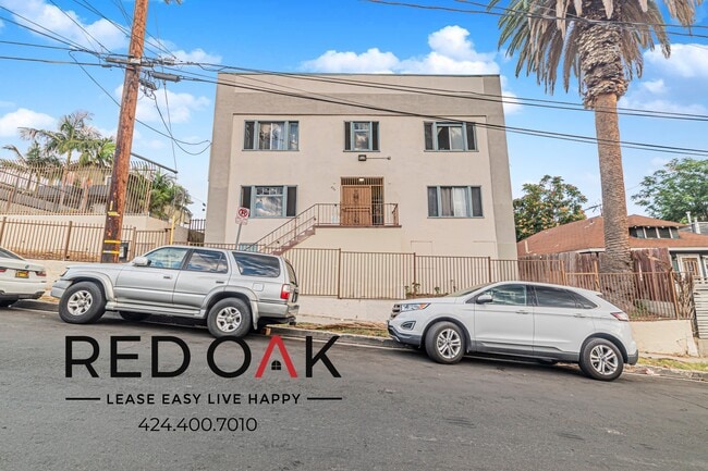 Building Photo - 330 N Bixel St