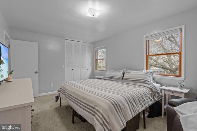 Building Photo - 1232 Peggy Dr