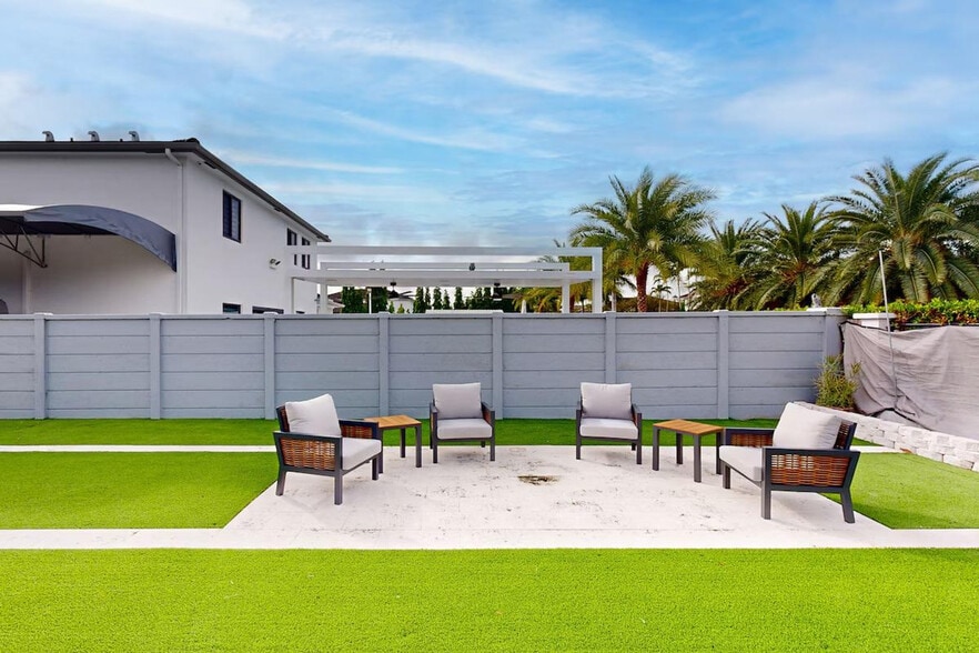 Building Photo - 21402 SW 132nd Pl