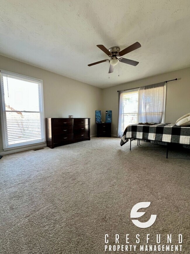 Building Photo - 2020 Penrose Dr