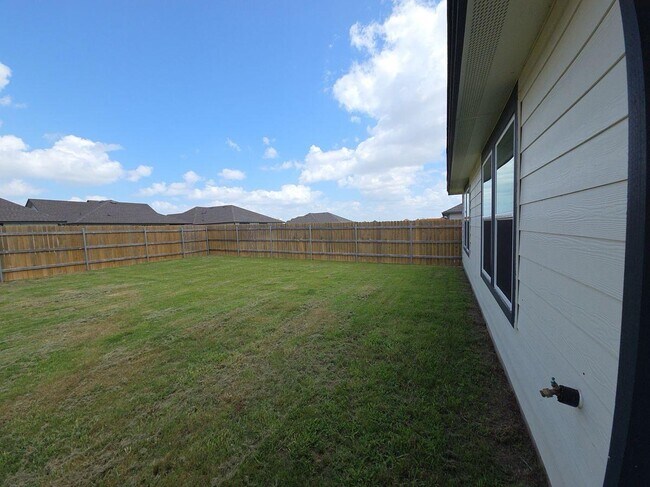 Building Photo - 7005 Luella Dr