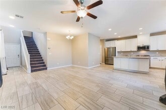 Building Photo - 12409 Loggeta Way