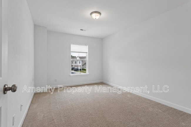 Building Photo - 2403 Trafton Pl