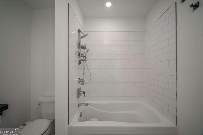 Building Photo - 788 West Marietta St NW