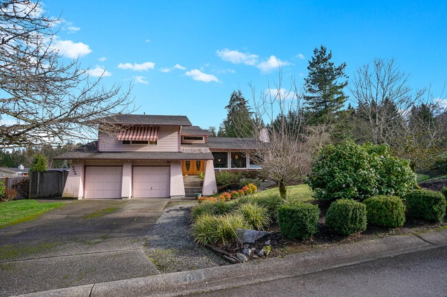 Building Photo - 2404 182nd Ave NE