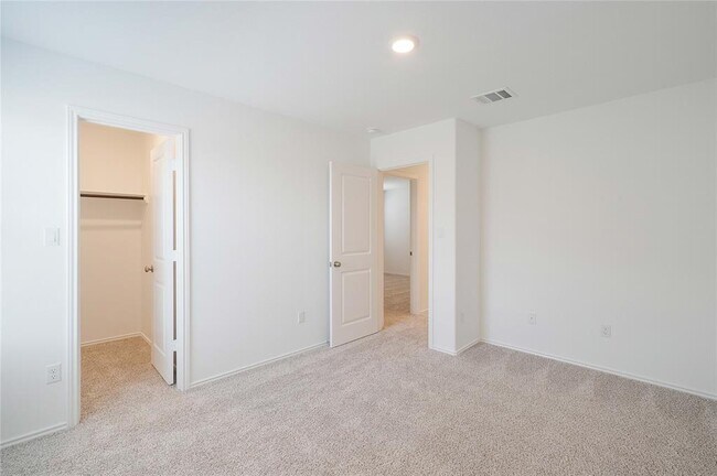 Building Photo - 932 Mallow Rd
