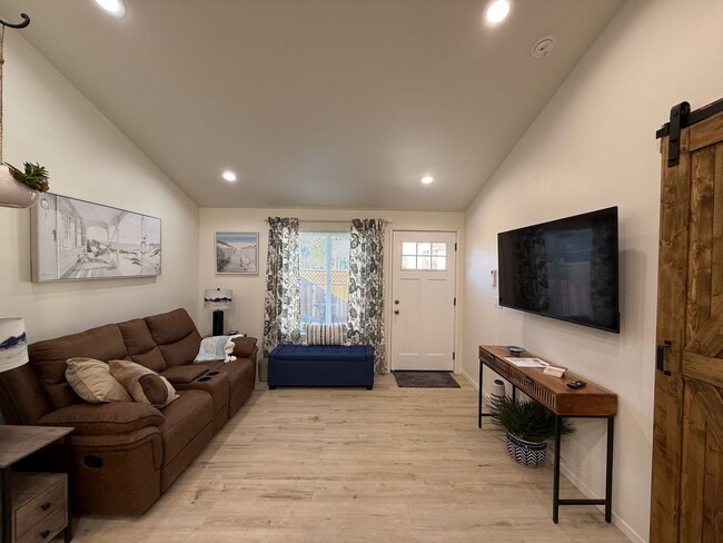 Building Photo - Newer Beautifully Furnished Single Story ADU Includes All Basic Utilities and WiFI
