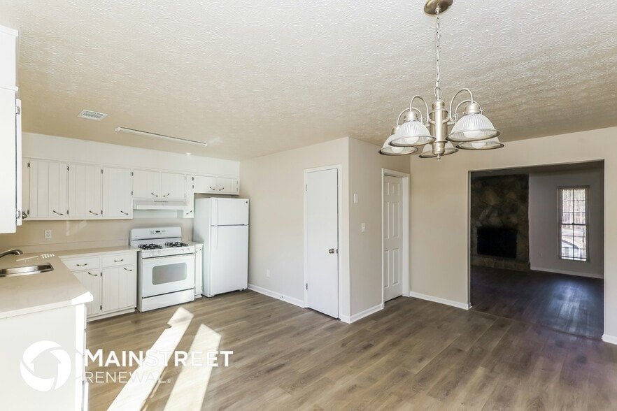 Building Photo - 1070 Salisbury Trail