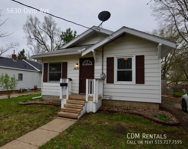 Cozy Home near Merle Hay! 5630 Ovid Ave Des Moines IA 50310
