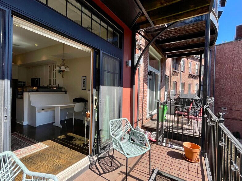 Building Photo - 410 Columbus Ave