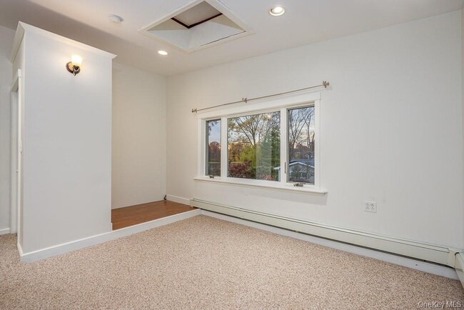 Building Photo - 17 Old Lake Rd