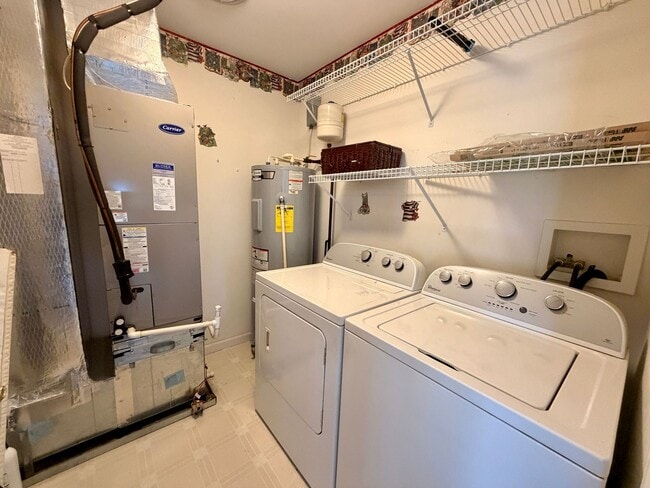 Building Photo - Ranch, 2-bed, 2 bath